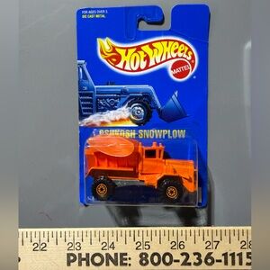 Oshkosh Snowplow Hot Wheels Mattel Collector No. 201 Die Cast Metal